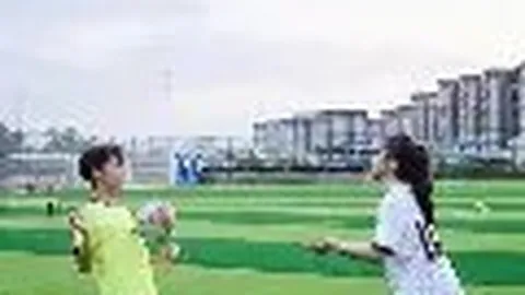 东契奇荣膺“名人堂级球星”赞誉，詹姆斯与队友同赏其卓越风采